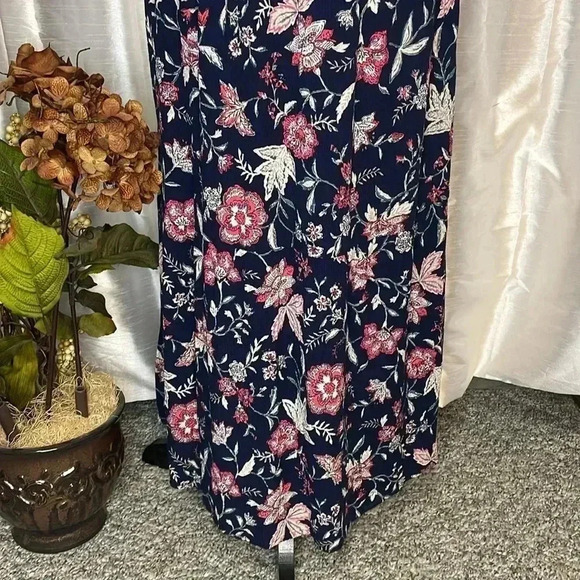Old Navy XXL(16) Navy Floral Spaghetti Straps Crinkle Maxi Dress - Picture 3 of 9